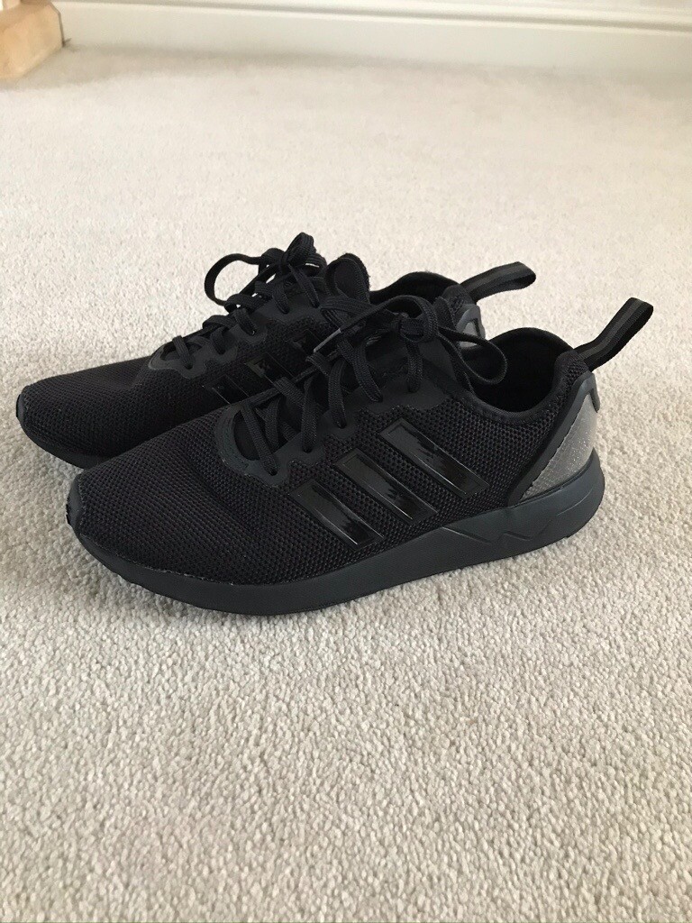 zx flux adidas all black